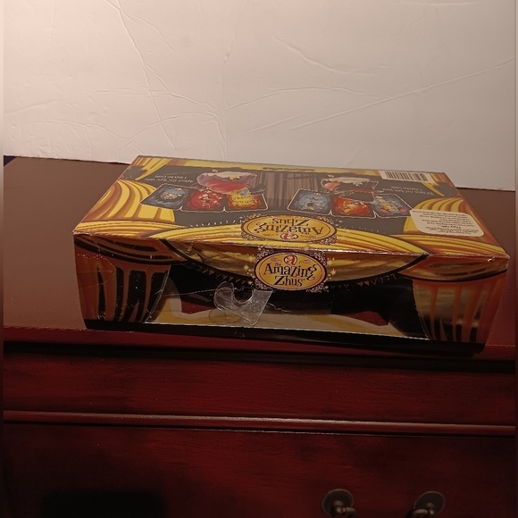 The Amazing Zhus Magician Purple Toy Pet Set - Picture 3 of 9